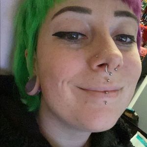 Meet your Posher, Nadine